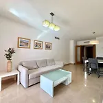 アパート Beautiful 2-bedroom Frontline