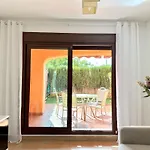 Beautiful 2-bedroom Frontline アパート *