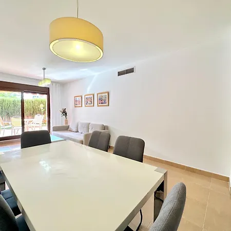 アパート Beautiful 2-bedroom Frontline *